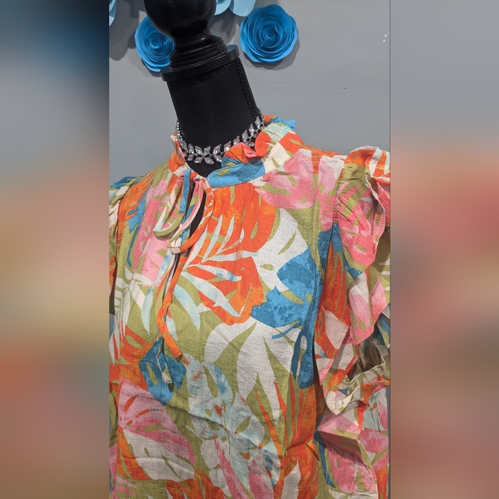 Easel Multicolor Floral Blouse - Picture 3 of 5